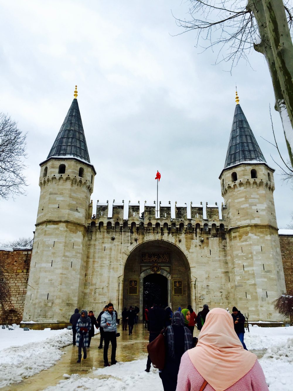 Topkapi Palace - Places to Visit in Istanbul in Winter | https://passportandplates.com