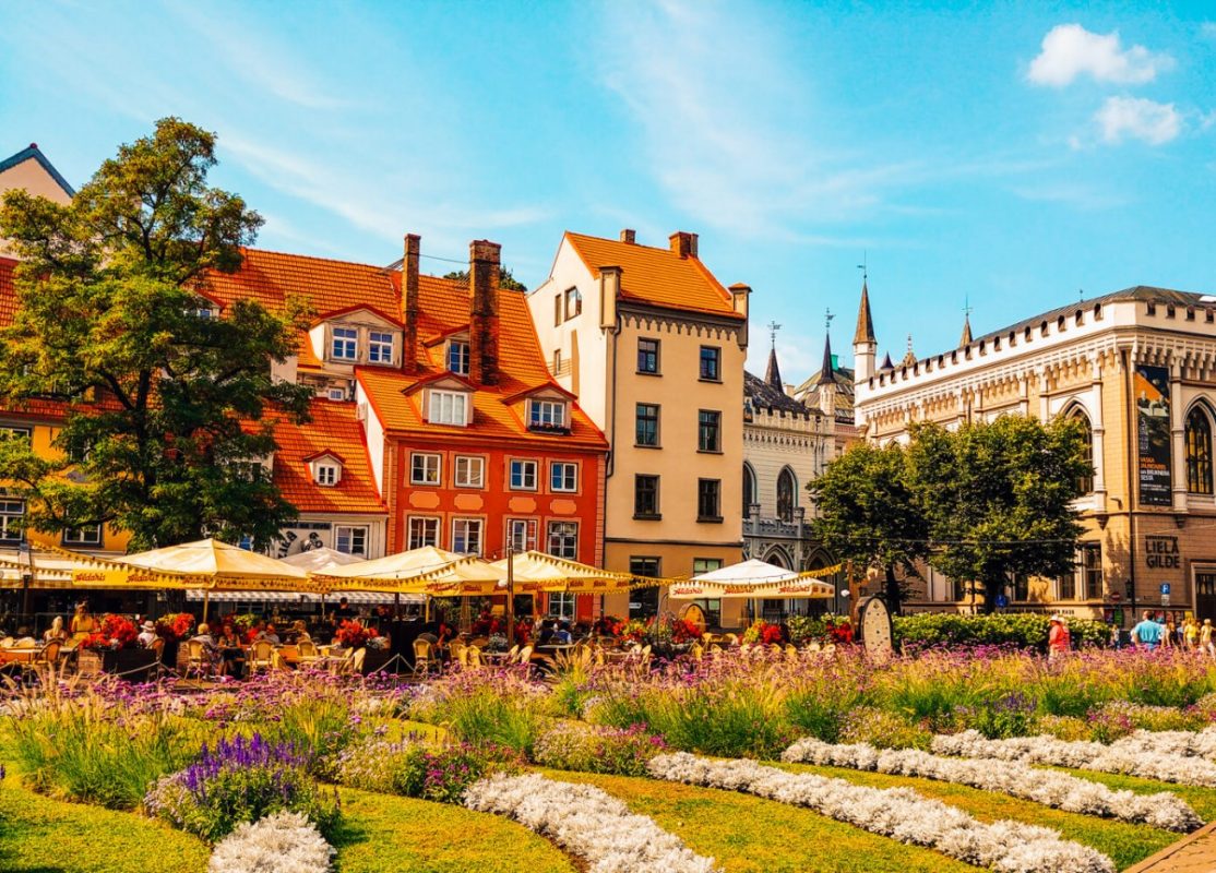 Looking for the perfect 2 days in Riga itinerary? I've got you! Click to read the best things to do in Riga and start planning your trip!